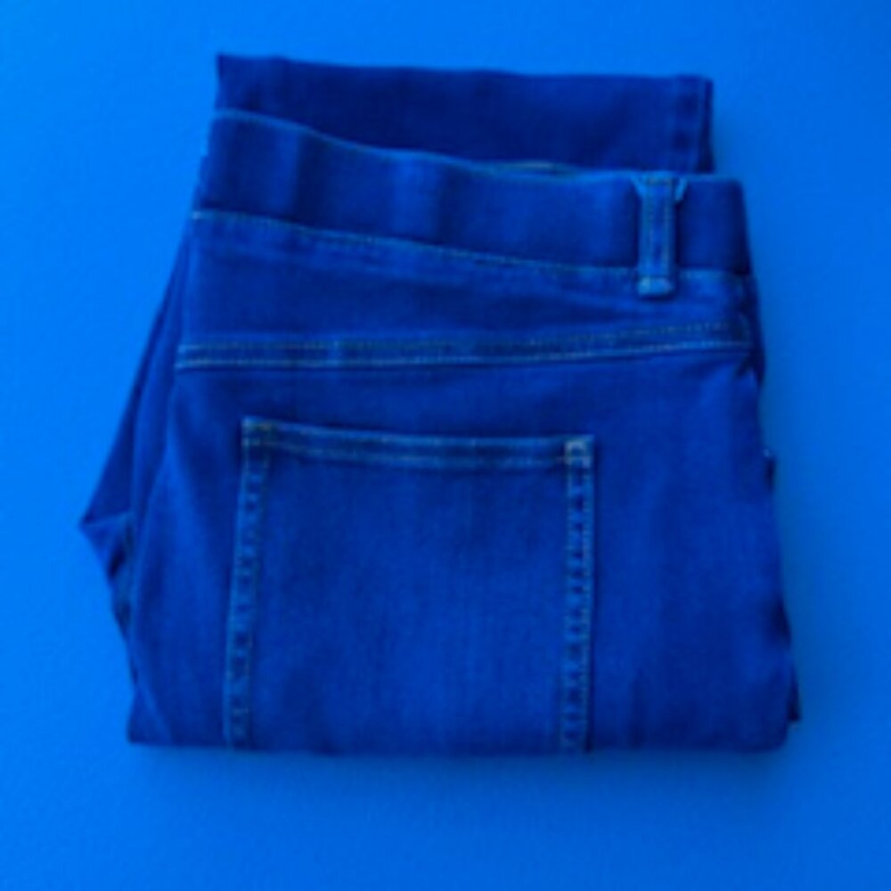 COPY - Betabrand Denim Jegging. Indigo blue, skinny with pockets. Size Large